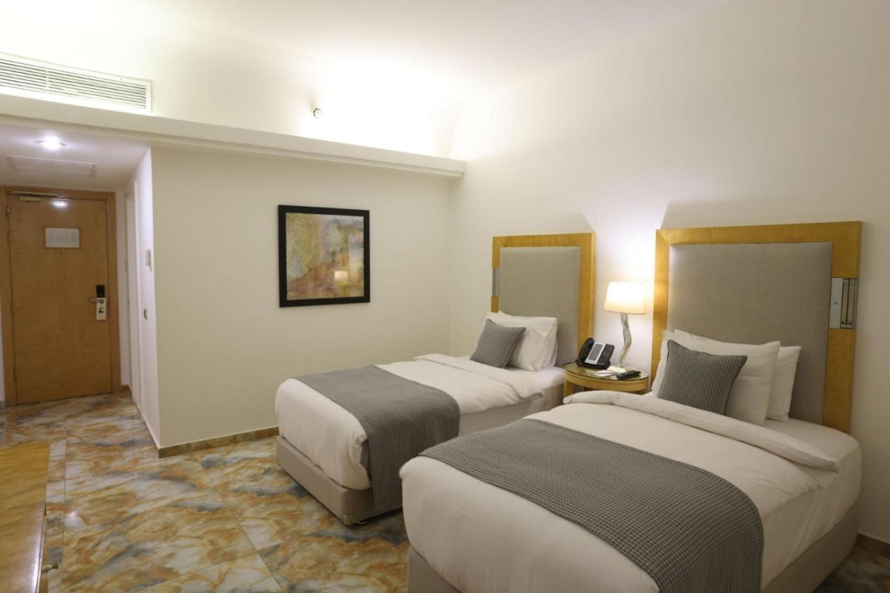 Riviera Hotel And Beach Lounge, ביירות מראה חיצוני תמונה