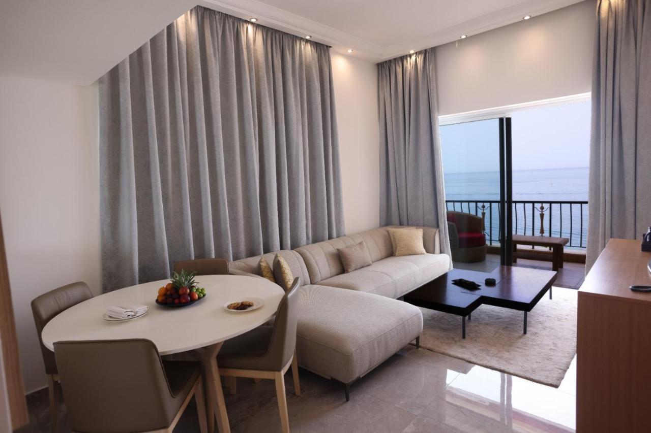 Riviera Hotel And Beach Lounge, ביירות מראה חיצוני תמונה