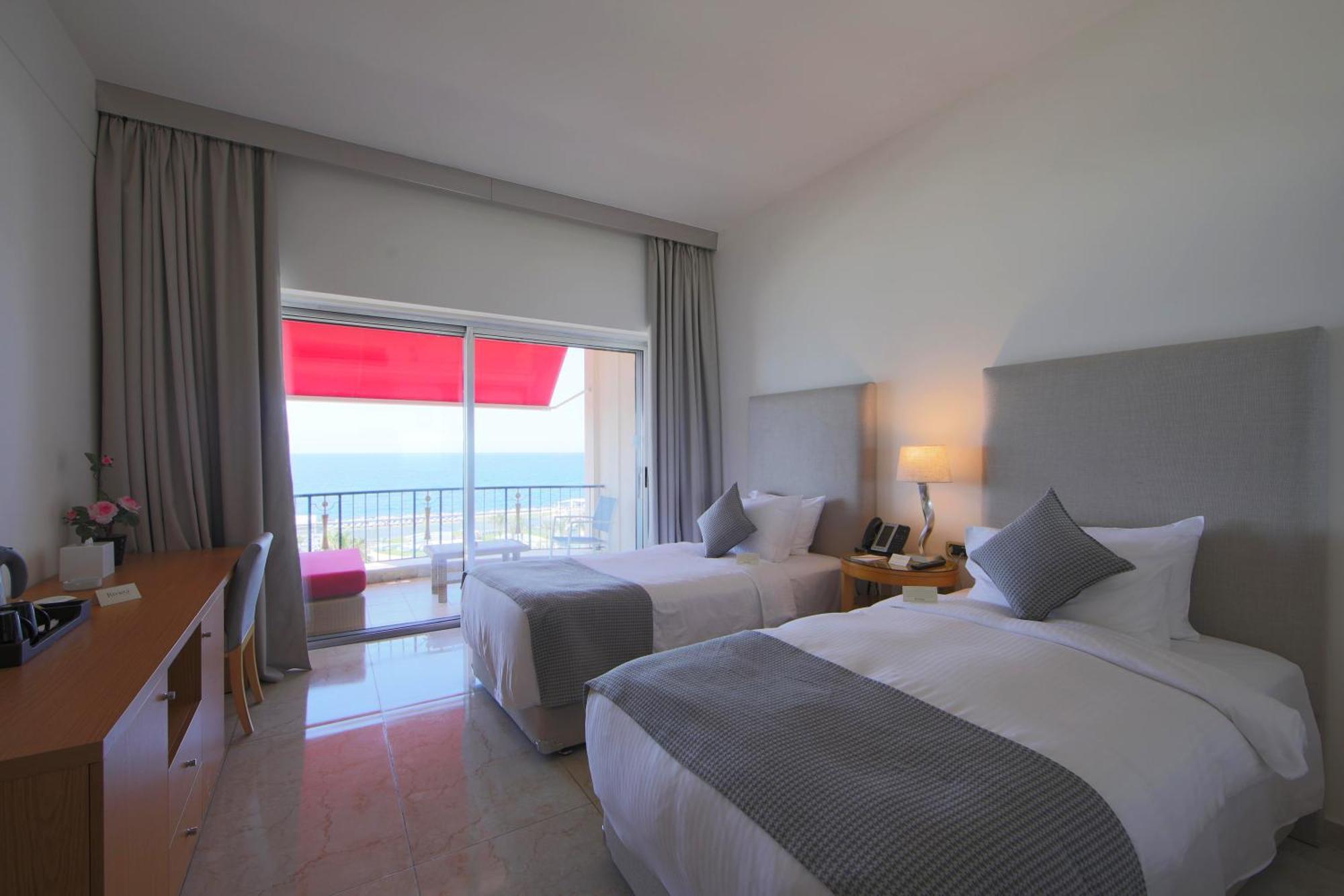 Riviera Hotel And Beach Lounge, ביירות מראה חיצוני תמונה